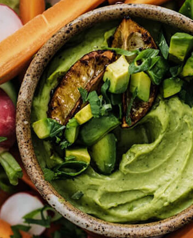 Bowl of Zesty California White Bean Dip